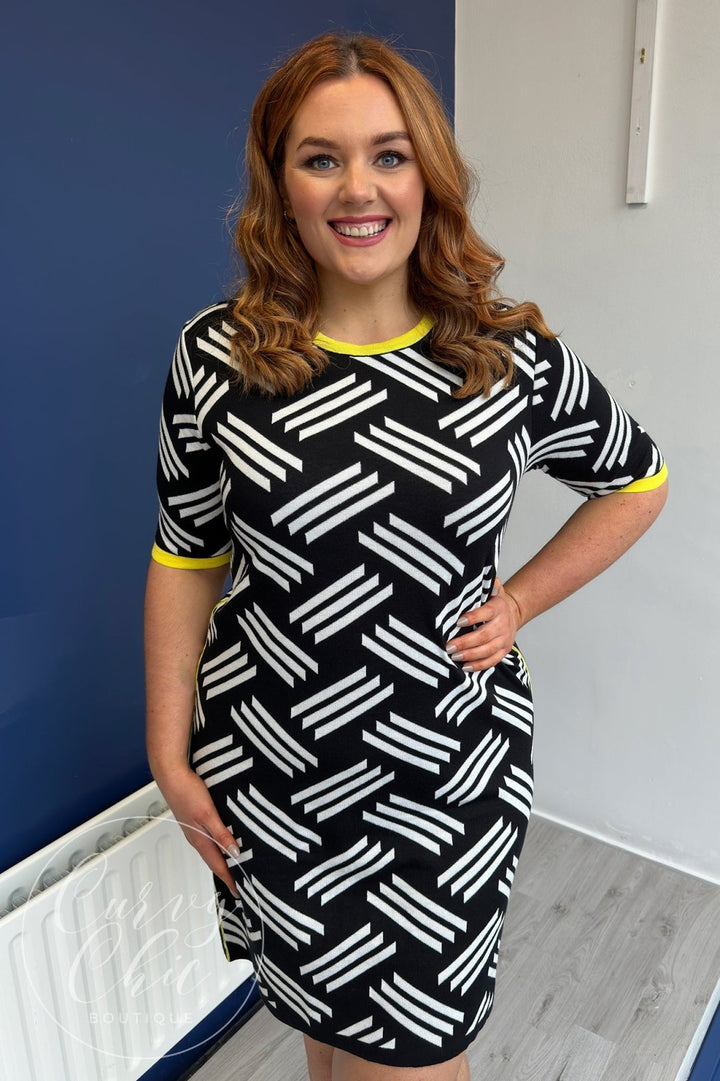 Black &amp; White Short Sleeved Knitted Plus Size Midi Dress - Curvy Chic Boutique