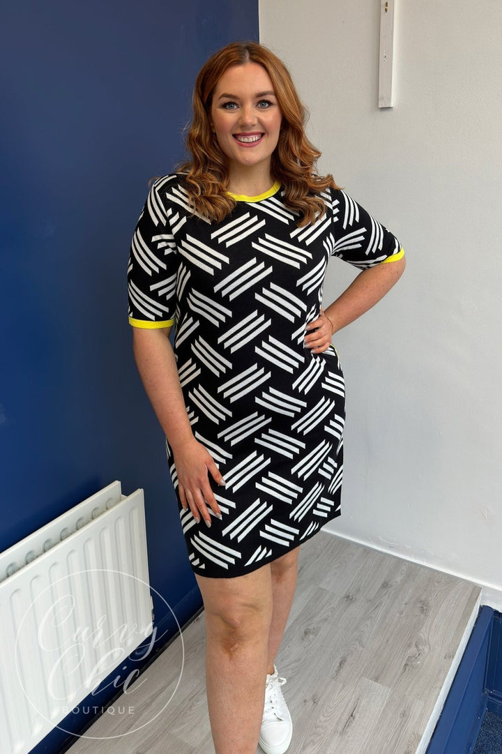 Black &amp; White Short Sleeved Knitted Plus Size Midi Dress - Curvy Chic Boutique